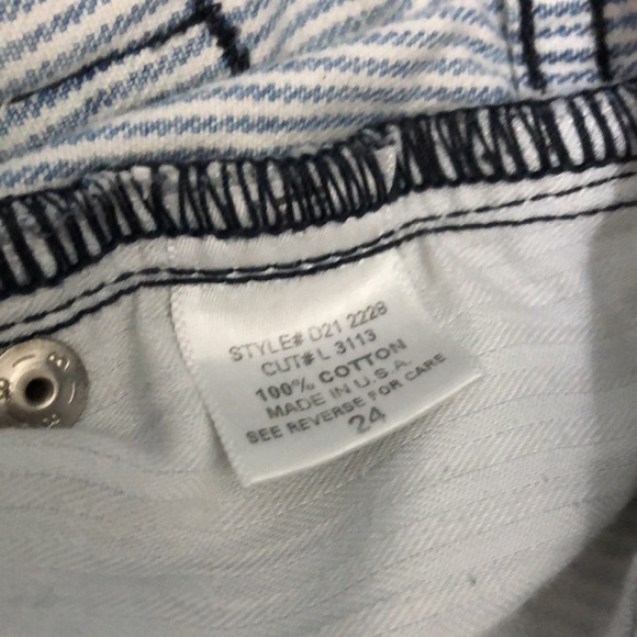 Carmar Striped Mid-Rise 100% Cotton Denim Distressed Jean Shorts Blue and White - Picture 5 of 8